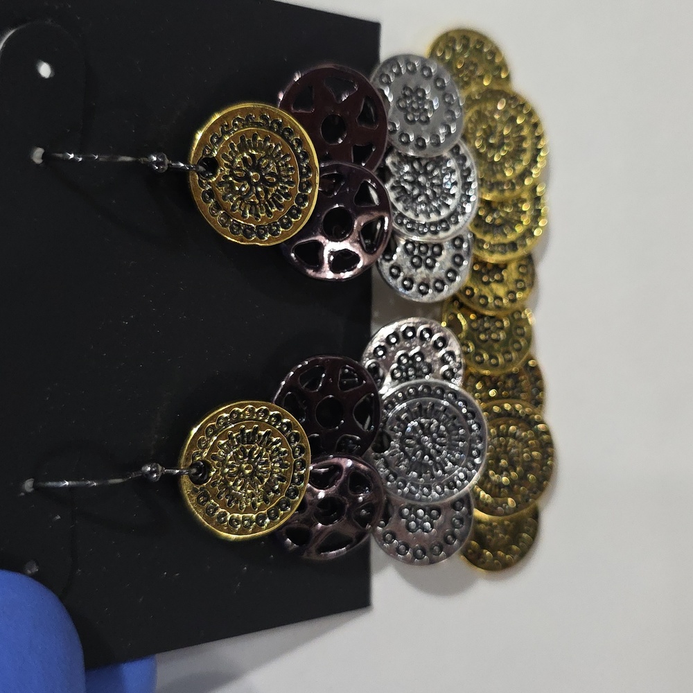 Multi-Tone Filigree Disc Earrings – Gold, Silver & Gunmetal Cascading Layers - Picture 10 of 10